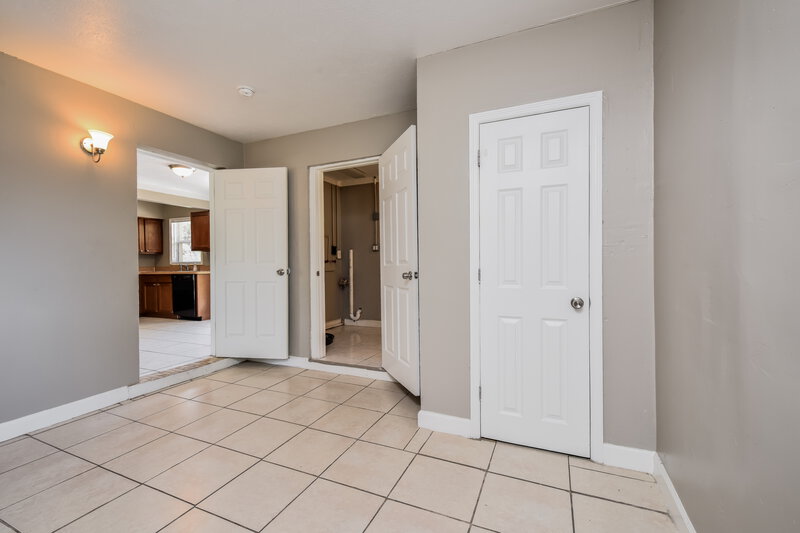 1,540/Mo, 1507 Bert Drive Fort Myers, FL 33916 Master Bathroom View