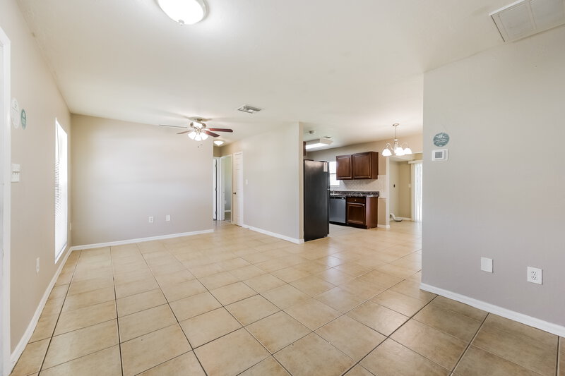 2,160/Mo, 800 Jarmilla Lane Fort Myers, FL 33905 Living Room View