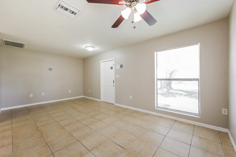 2,160/Mo, 800 Jarmilla Lane Fort Myers, FL 33905 Living Room View 2
