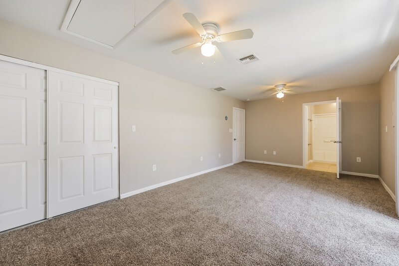2,160/Mo, 800 Jarmilla Lane Fort Myers, FL 33905 Main Bedroom View 2
