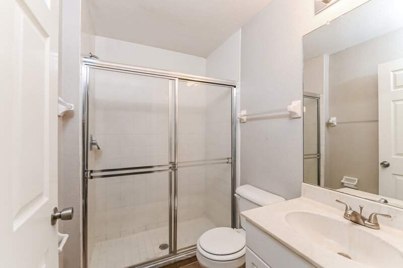 1,630/Mo, 2506 66th ST W Lehigh Acres, FL 33971 Main Bathroom View