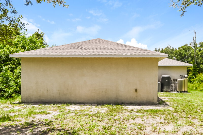 1,630/Mo, 2506 66th ST W Lehigh Acres, FL 33971 Rear View