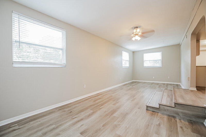 1,855/Mo, 4434 Armeda Avenue Fort Myers, FL 33905 Family Room View