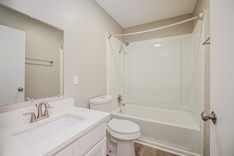 1,855/Mo, 4434 Armeda Avenue Fort Myers, FL 33905 Bathroom View