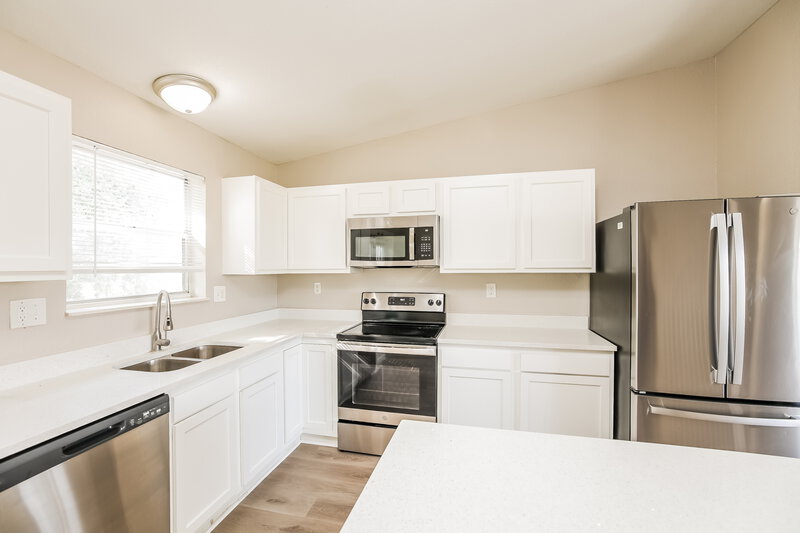 0/Mo, 2216 Leda Ave S Lehigh Acres, FL 33973 Kitchen View