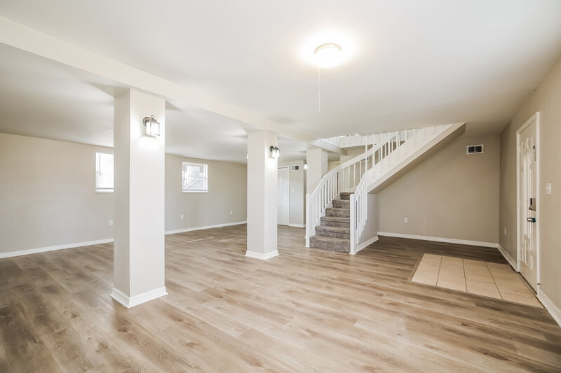 0/Mo, 2216 Leda Ave S Lehigh Acres, FL 33973 Family Room View