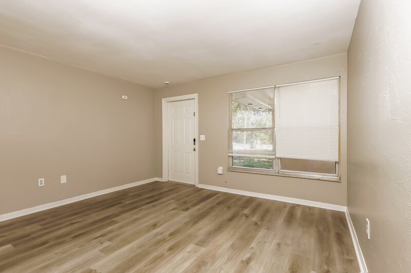 1,555/Mo, 4160 Ballard Rd Fort Myers, FL 33916 Living Room View 2