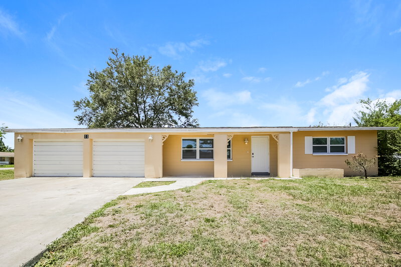 1,700/Mo, 11 Kentucky Road Lehigh Acres, FL 33936 External View