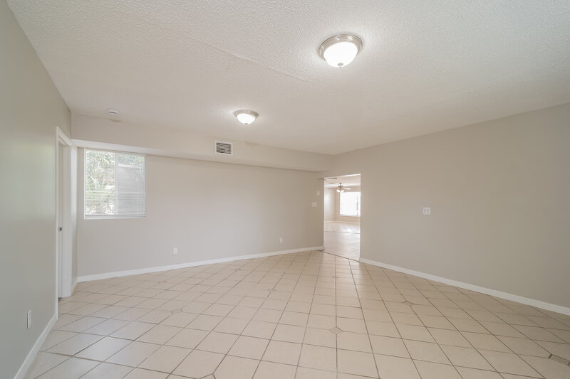 2,280/Mo, 1322 SE 12th Street Cape Coral, FL 33990 Living Room View 2
