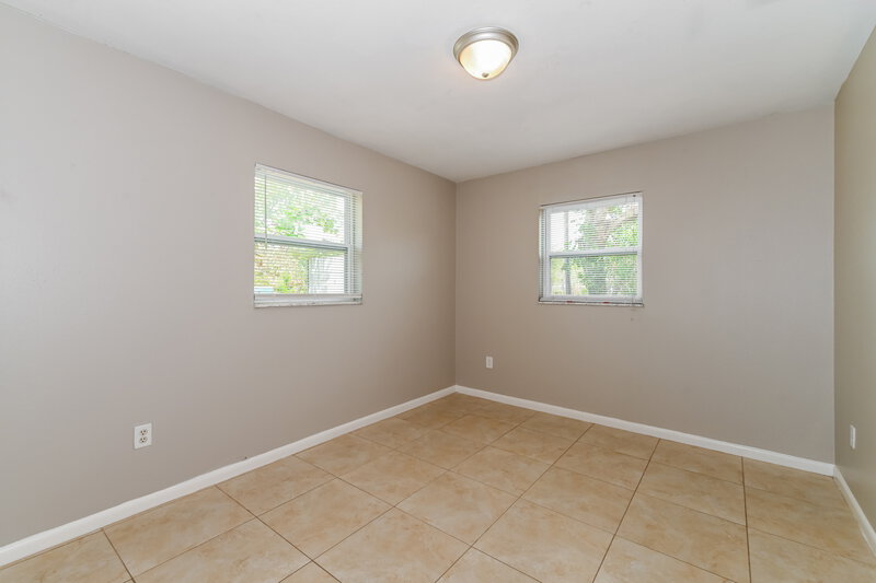 2,040/Mo, 5595 Sunrise Drive Fort Myers, FL 33919 Bedroom View 2