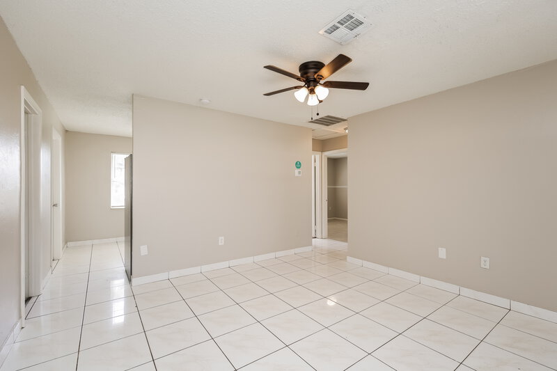 1,625/Mo, 3716 Edison Ave Fort Myers, FL 33916 Living Room View