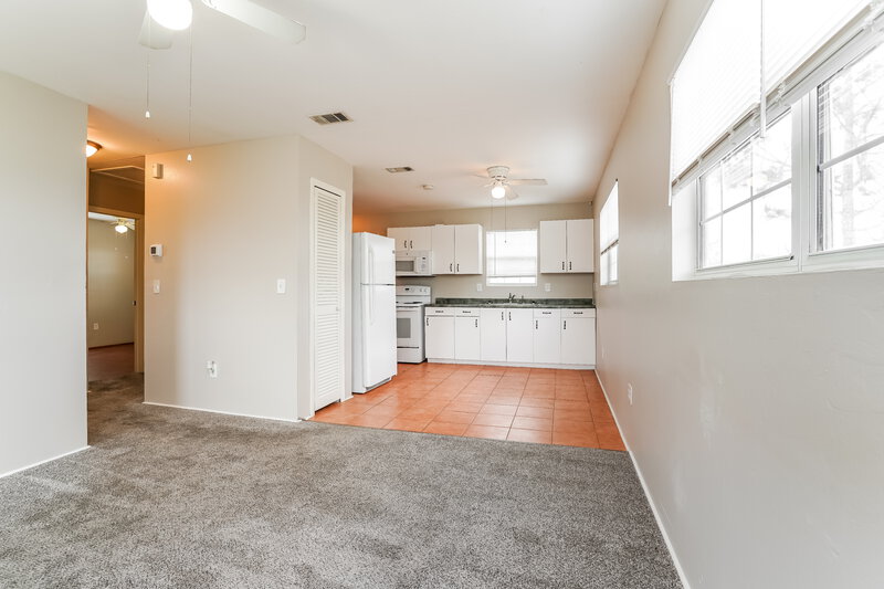 2,250/Mo, 5407 3rd Street W Lehigh Acres, FL 33971 Living Room View 2