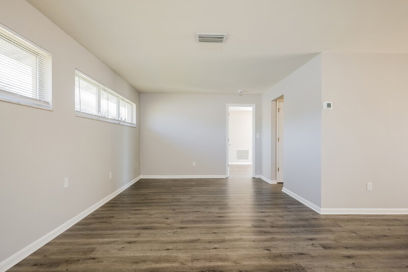 1,400/Mo, 502 Leeland Heights Boulevard E Lehigh Acres, FL 33936 Living Room View 2