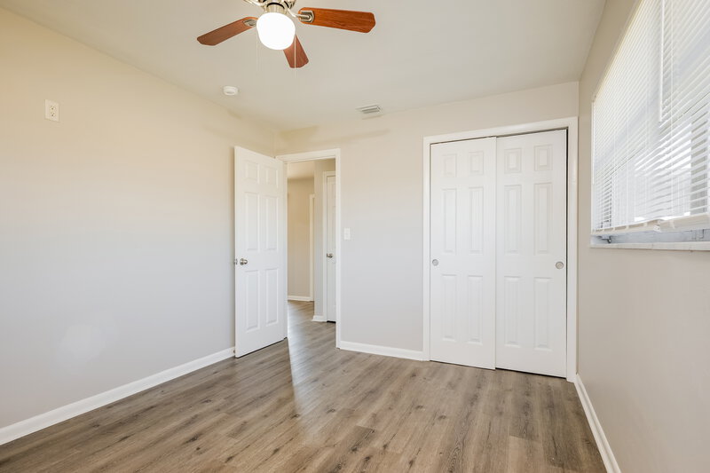 1,400/Mo, 502 Leeland Heights Boulevard E Lehigh Acres, FL 33936 Bedroom View 2