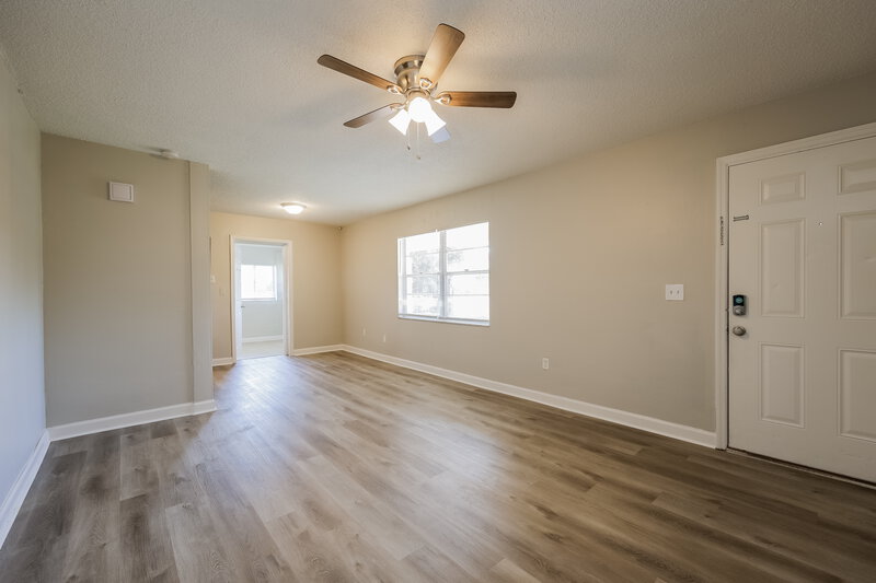 2,660/Mo, 1778 Settler Drive Fort Myers, FL 33905 Living Room View 2