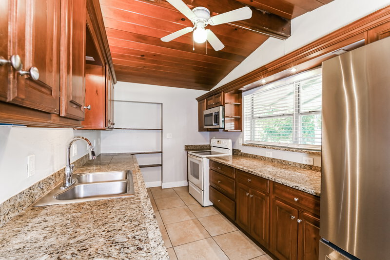 1,780/Mo, 201 Fairview Avenue Fort Myers, FL 33905 Misc View 5