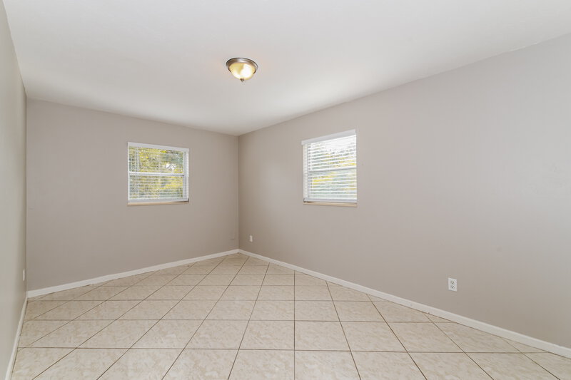 1,300/Mo, 100 Apache Street Lehigh Acres, FL 33936 Bedroom View