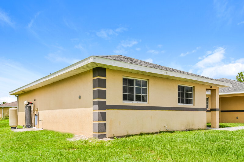 1,535/Mo, 5141 Leonard Blvd S Lehigh Acres, FL 33973 Front View