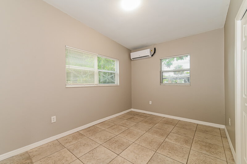 0/Mo, 3716 Belmont Street Fort Myers, FL 33916 Bedroom View