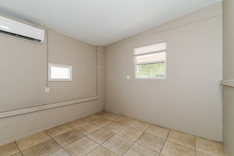 0/Mo, 3716 Belmont Street Fort Myers, FL 33916 Bedroom View 3