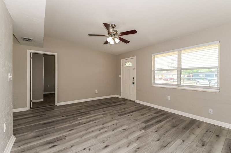 1,605/Mo, 1412 Brookhill Drive Fort Myers, FL 33916 Living Room View 3