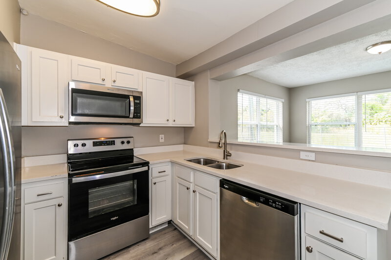 1,605/Mo, 1412 Brookhill Drive Fort Myers, FL 33916 Kitchen View