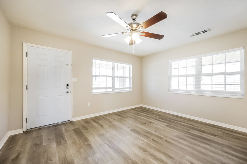 1,650/Mo, 5 Victoria Drive North Fort Myers, FL 33917 Misc View 4