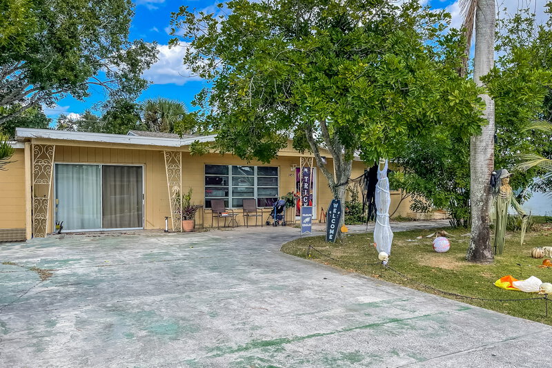4,165/Mo, 1455 Charles Road Fort Myers, FL 33919 External View
