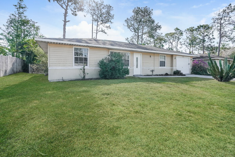 1,690/Mo, 18703 Sebring Road Fort Myers, FL 33967 Front View