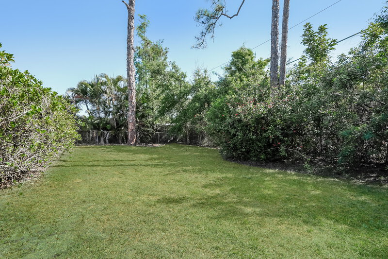 1,690/Mo, 18703 Sebring Road Fort Myers, FL 33967 Exterior View