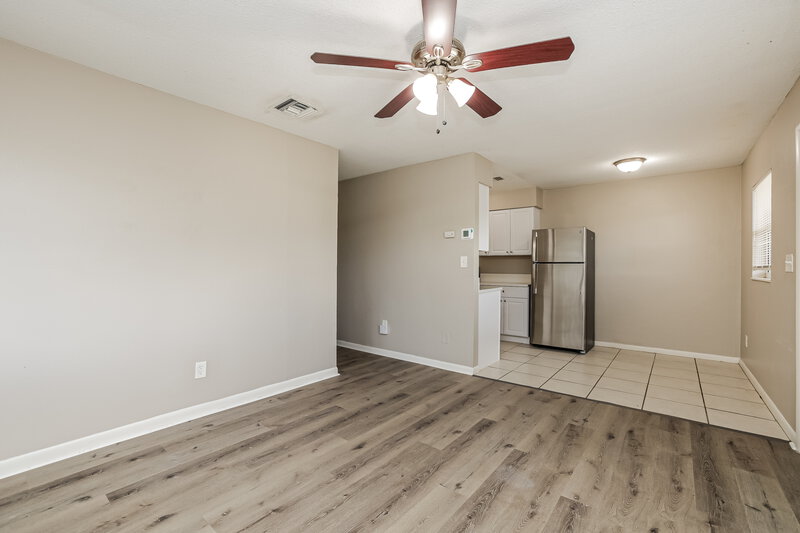 1,420/Mo, 36 Abaco Street Lehigh Acres, FL 33936 Living Room View 2