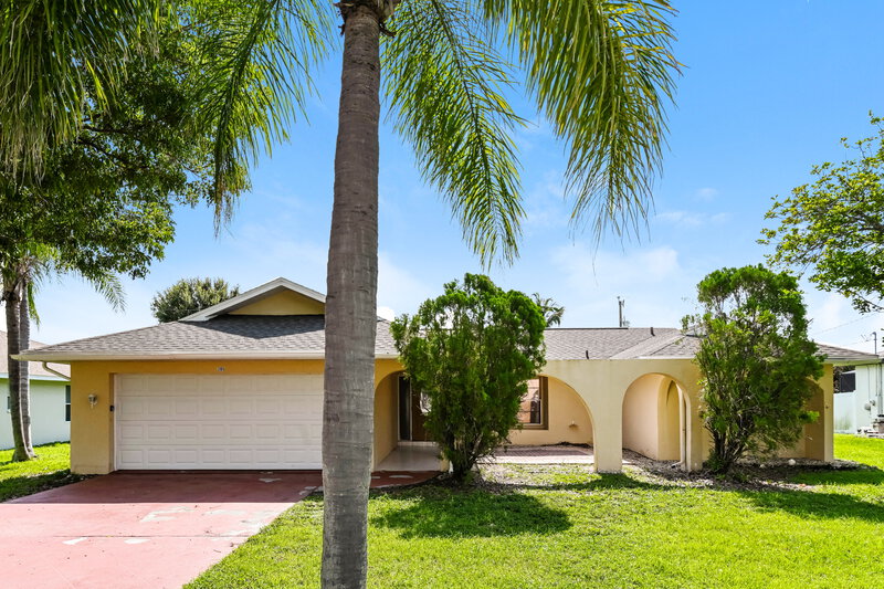 1,750/Mo, 3105 SE 8th Avenue Cape Coral, FL 33904 External View