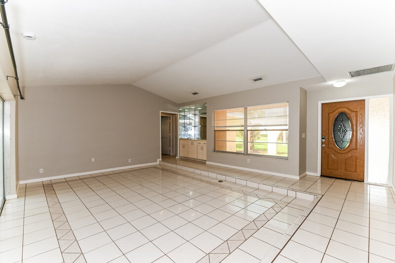 1,750/Mo, 3105 SE 8th Avenue Cape Coral, FL 33904 Living Room View