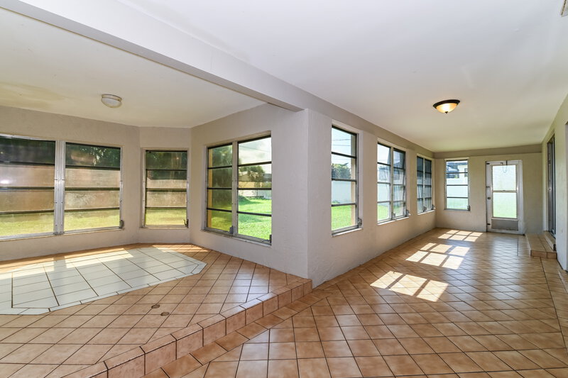 1,750/Mo, 3105 SE 8th Avenue Cape Coral, FL 33904 Sun Room View