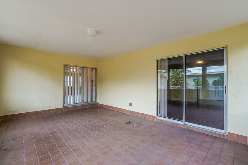 2,325/Mo, 1887 Sunset Place Fort Myers, FL 33901 Sunroom View