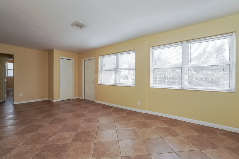 2,325/Mo, 1887 Sunset Place Fort Myers, FL 33901 Master Bedroom View 2