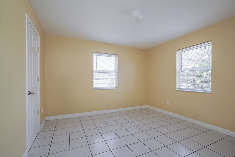 2,325/Mo, 1887 Sunset Place Fort Myers, FL 33901 Bedroom View 3