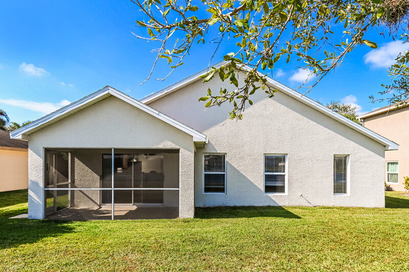 1,930/Mo, 11341 Lake Cypress Loop Fort Myers, FL 33913 Rear View