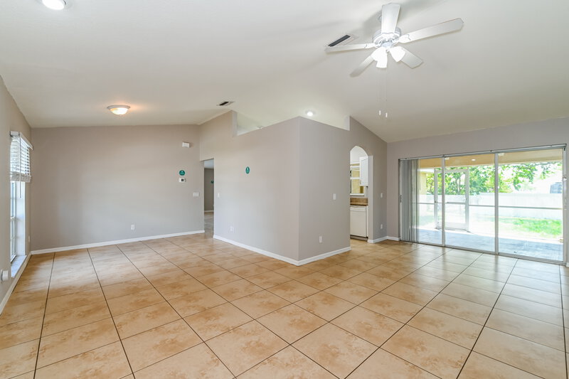 2,285/Mo, 306 SE 47th Ter Cape Coral, FL 33904 Living Room View