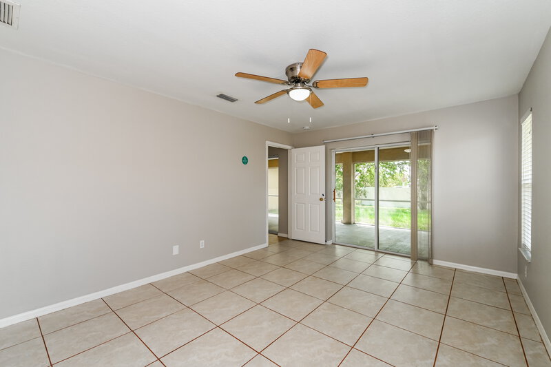 2,285/Mo, 306 SE 47th Ter Cape Coral, FL 33904 Main Bedroom View 2