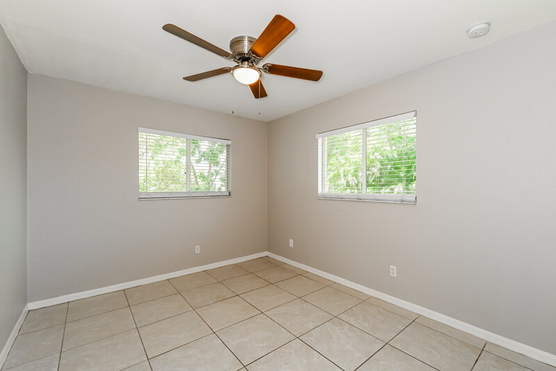 2,285/Mo, 306 SE 47th Ter Cape Coral, FL 33904 Bedroom View 3