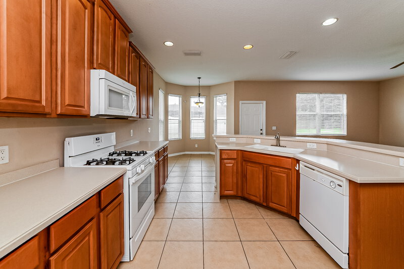 2,465/Mo, 6305 36th Ct E Ellenton, FL 34222 Kitchen View 2