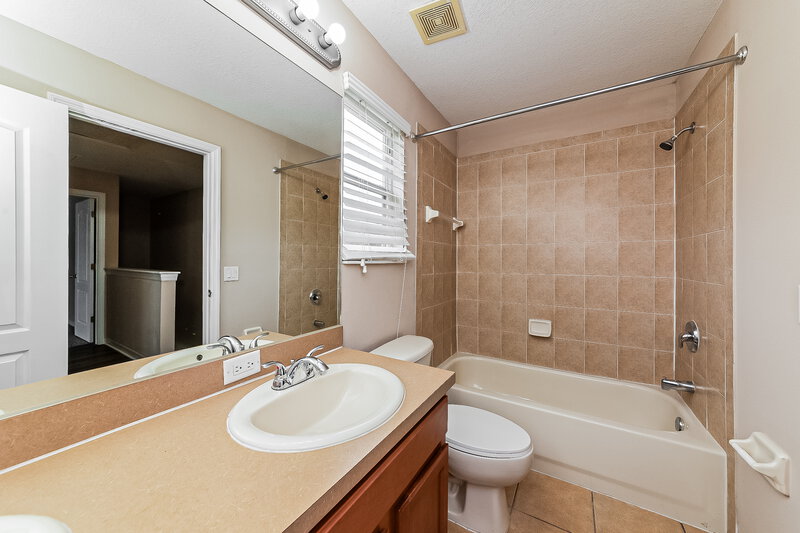 2,465/Mo, 6305 36th Ct E Ellenton, FL 34222 Bathroom View