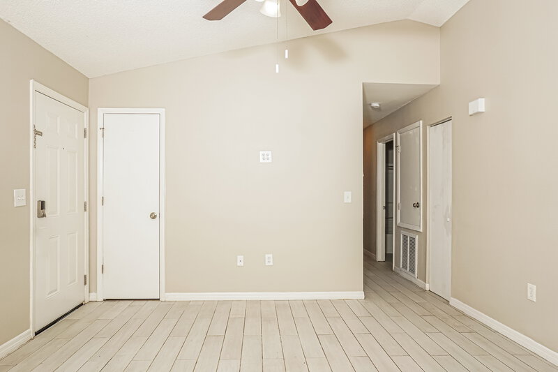 1,490/Mo, 2912 Crane Ave North Port, FL 34286 Living Room View 2