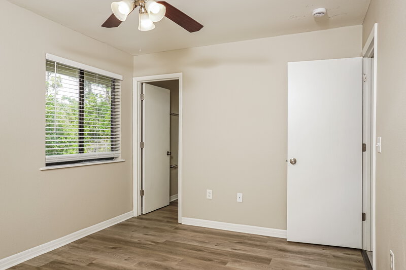 1,490/Mo, 2912 Crane Ave North Port, FL 34286 Main Bedroom View 2