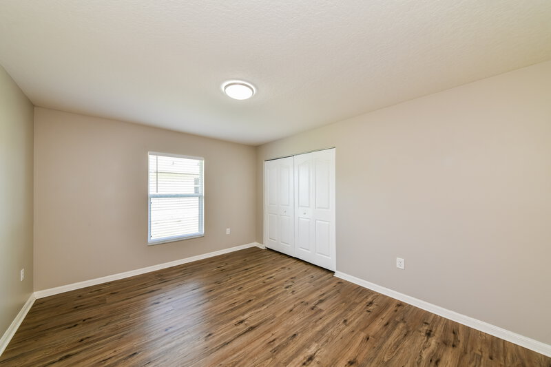 2,350/Mo, 5026 25th St E Bradenton, FL 34203 Bedroom View