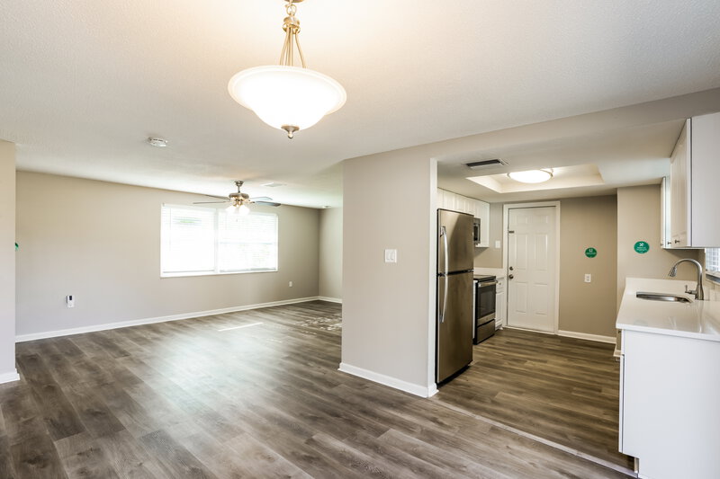1,905/Mo, 5106 19th St W Bradenton, FL 34207 Misc View 3