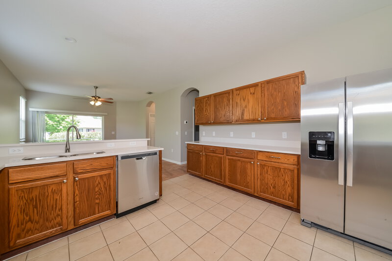 2,000/Mo, 14325 Tree Swallow Way Lakewood Ranch, FL 34202 Kitchen View 3