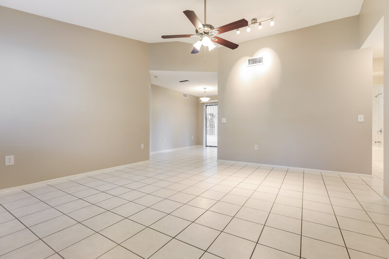 2,150/Mo, 1545 Deer Hollow Blvd Sarasota, FL 34232 Living Room View 3
