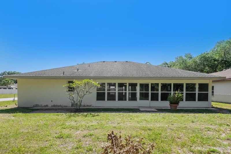 2,345/Mo, 4708 31st Street Ct E Bradenton, FL 34203 Rear View